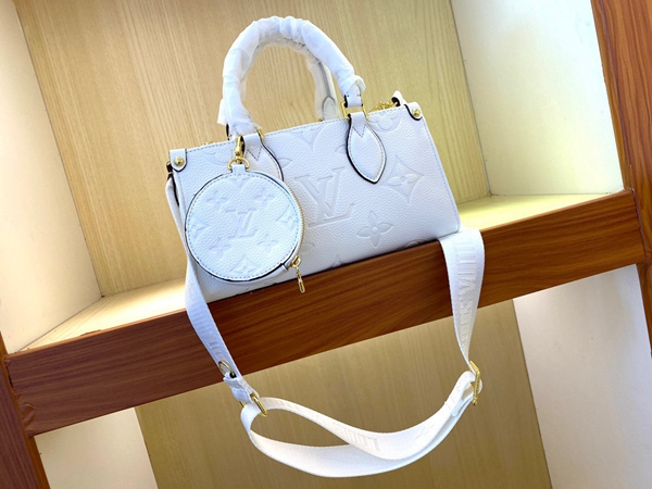 ルイヴィトンバッグ正面デザイン